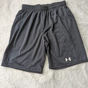 Under Armour Kids Black Soccer Shorts - Youth Large - Pre-owned Great Condition